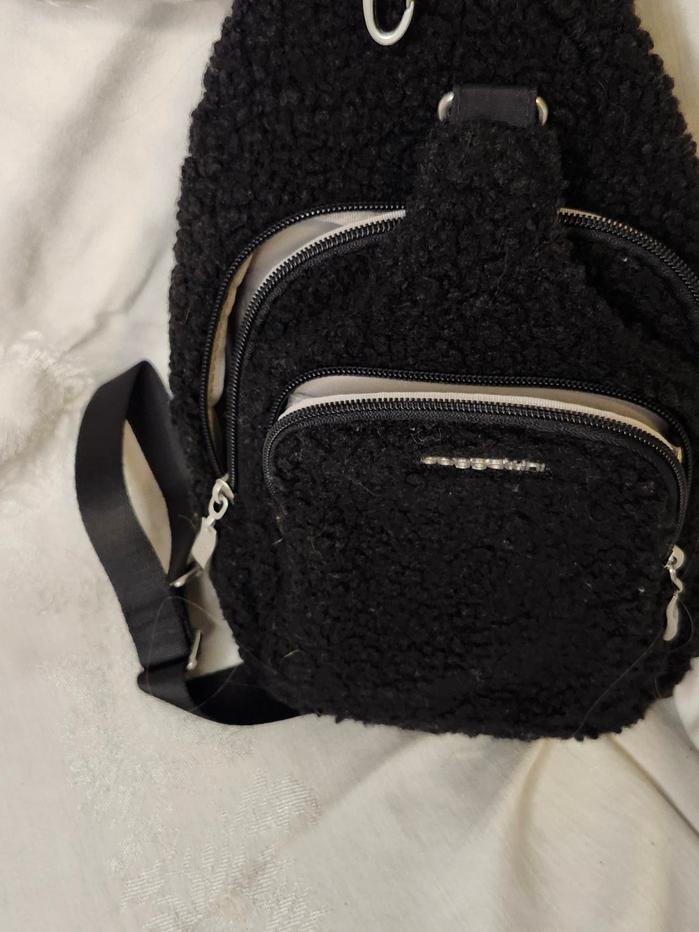 Baggallini Black Sherpa Sling Bag with Silver Logo - Picture 8 of 11
